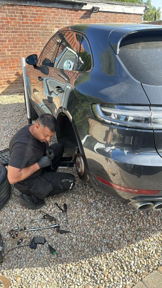 Mobile Mechanic & Tyre Fitting in Leeds & West Yorkshire